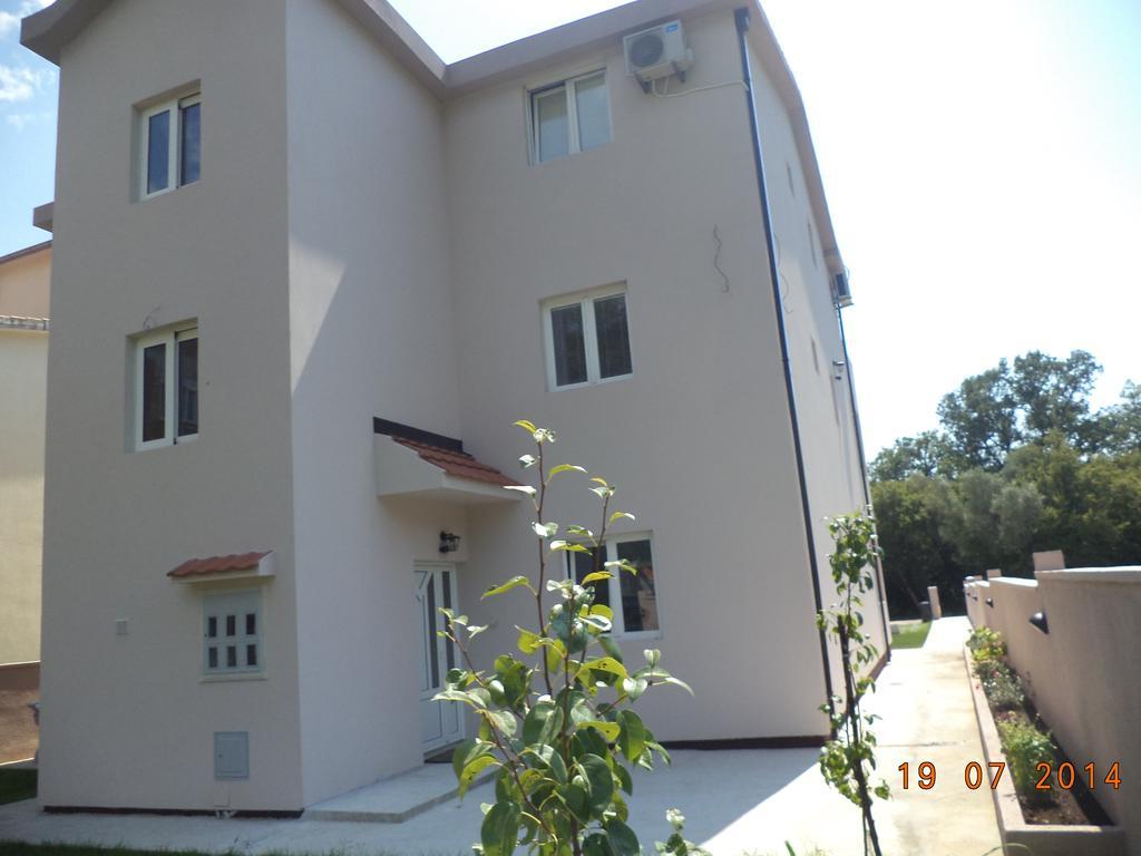 Apartmani Bulajic Tivat Kültér fotó