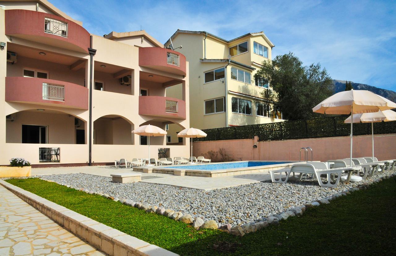 Apartmani Bulajic Tivat Kültér fotó