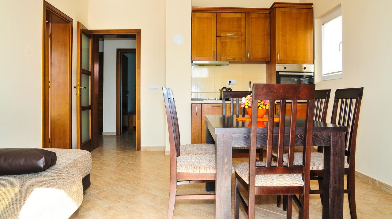 Apartmani Bulajic Tivat Kültér fotó