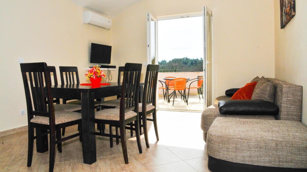 Apartmani Bulajic Tivat Kültér fotó