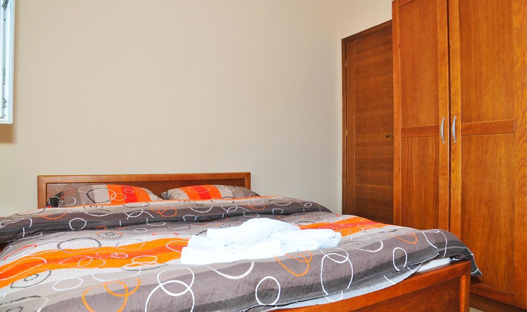 Apartmani Bulajic Tivat Kültér fotó